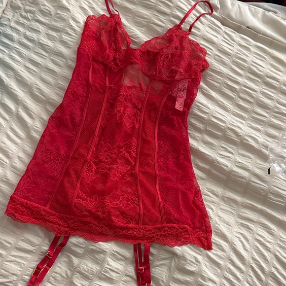 Victoria's Secret Other - ** Victoria’s Secret ** Elegant Red Lace Lingerie Set adjustable with garter - M